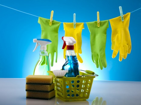 Customer choosing a secure payment method for Cleaners Shoreditch services